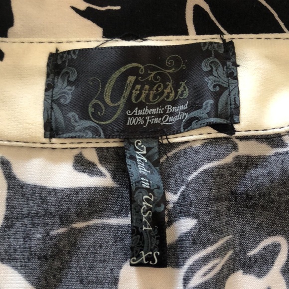 Beautiful classic guess dress!👗 - Picture 7 of 8